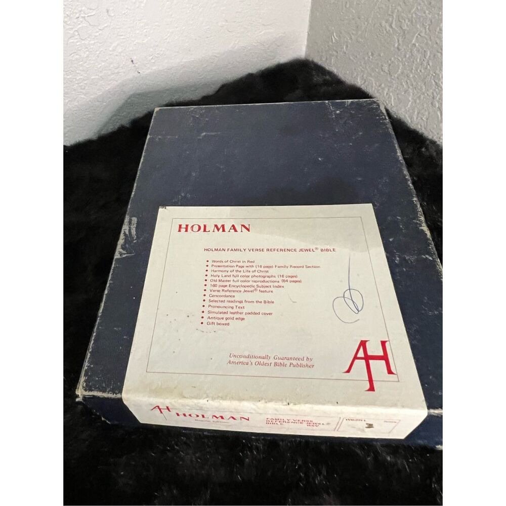 New Holman family verse reference jewel bible